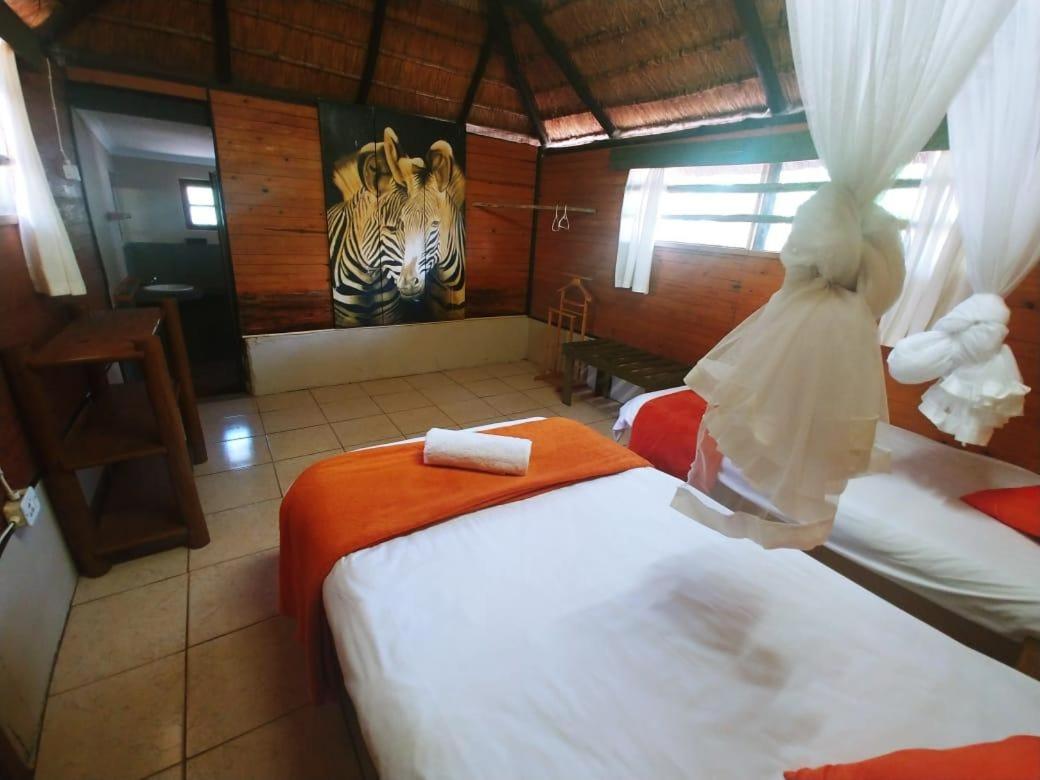 Pumusa Bushcamp Hluhluwe Exterior photo