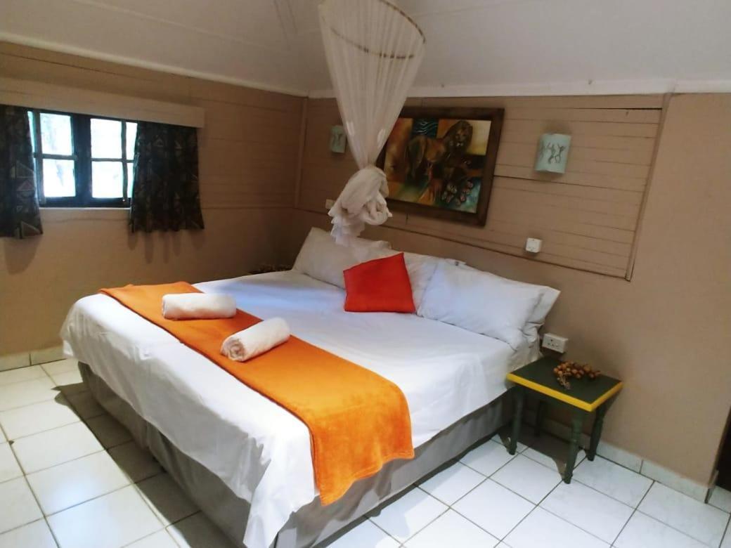 Pumusa Bushcamp Hluhluwe Exterior photo
