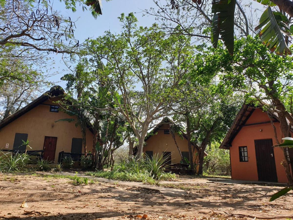 Pumusa Bushcamp Villa Hluhluwe Exterior photo