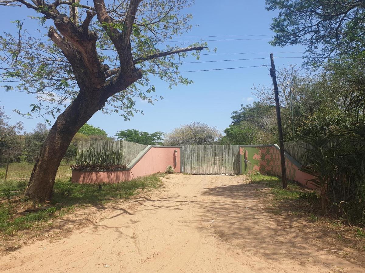 Pumusa Bushcamp Villa Hluhluwe Exterior photo