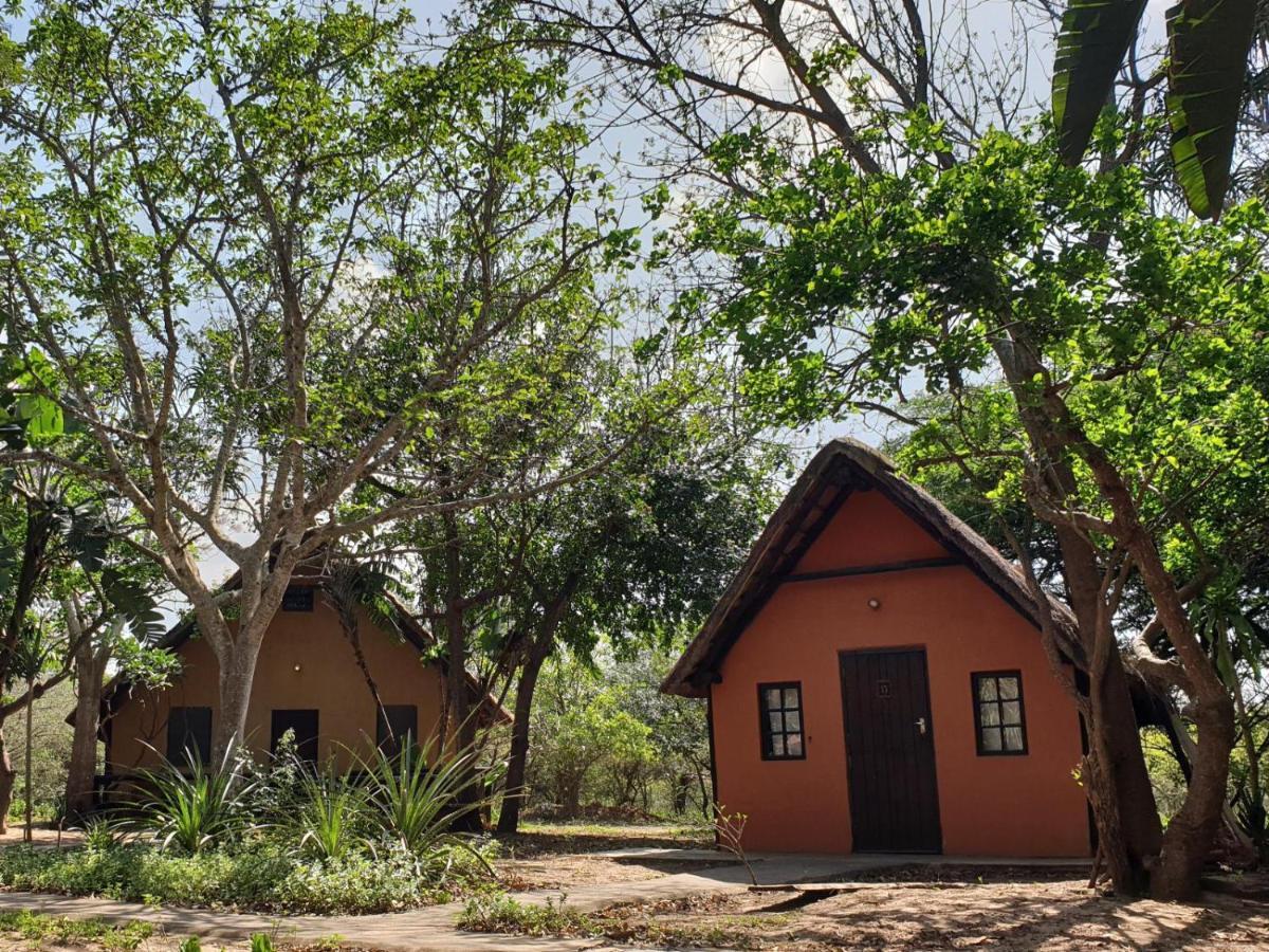 Pumusa Bushcamp Villa Hluhluwe Exterior photo