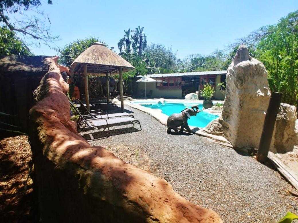 Pumusa Bushcamp Hluhluwe Exterior photo