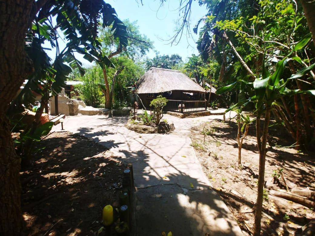 Pumusa Bushcamp Villa Hluhluwe Exterior photo